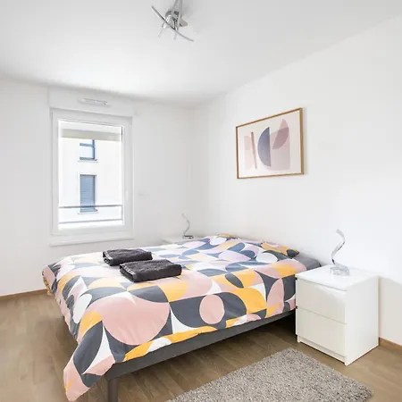 Apartment Superbe T3 Neuf Avec Balcon & Parking *