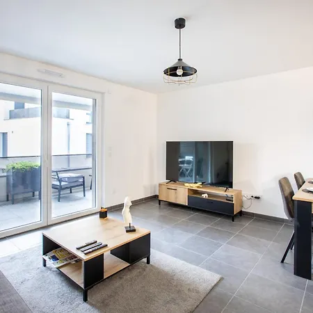 Superbe T3 Neuf Avec Balcon & Parking Apartment