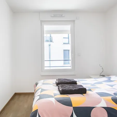 Superbe T3 Neuf Avec Balcon & Parking Apartment