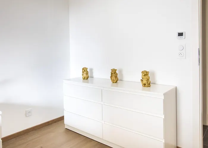 Apartment Superbe T3 Neuf Avec Balcon & Parking *